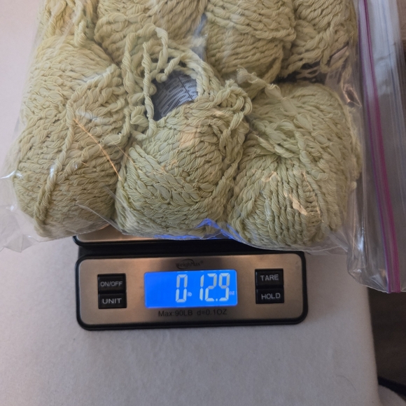 Lana Grasso Italian 4396 Riso Yarn in Light Yellow Green - Picture 9 of 10